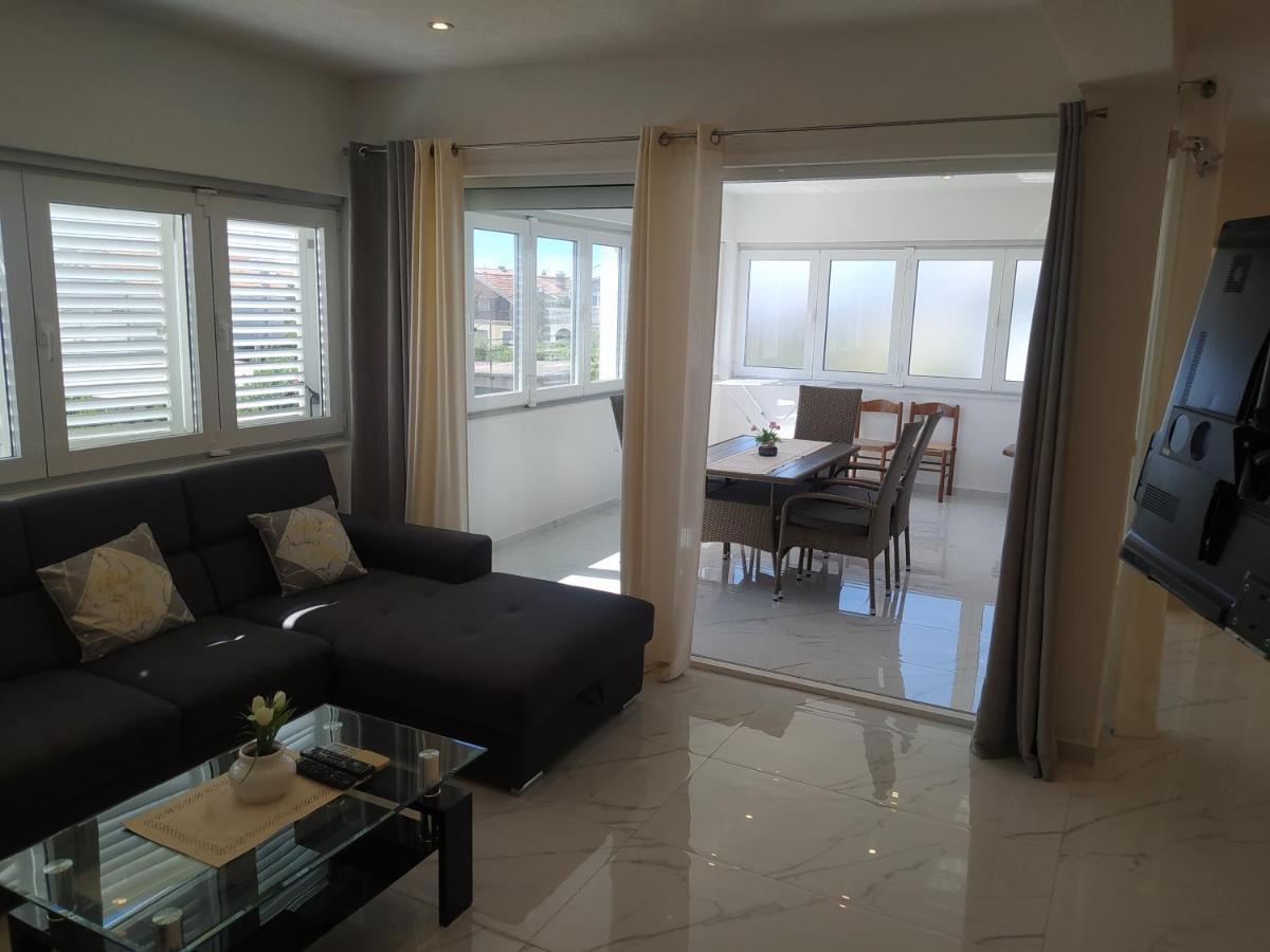 Apartmani Trubi 3 Vodice Exterior foto