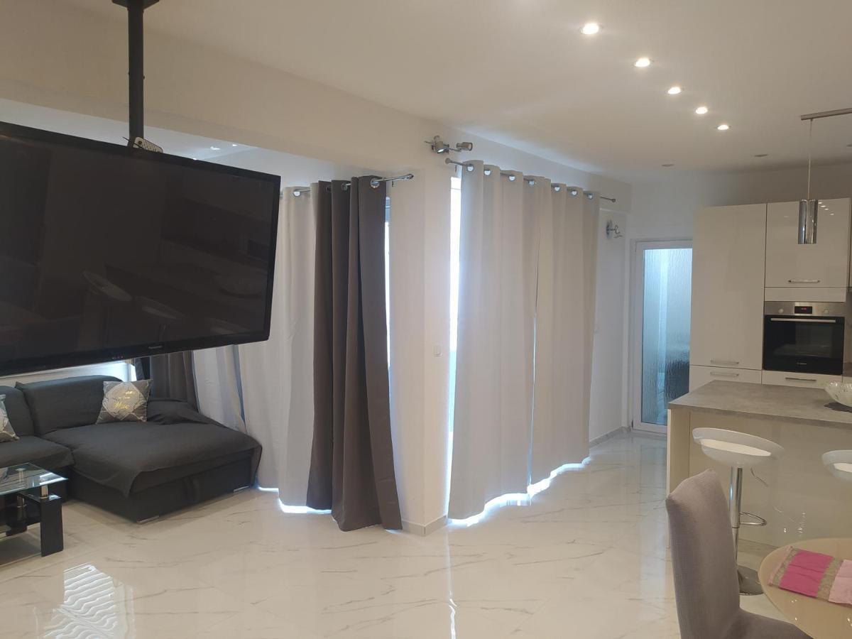 Apartmani Trubi 3 Vodice Exterior foto